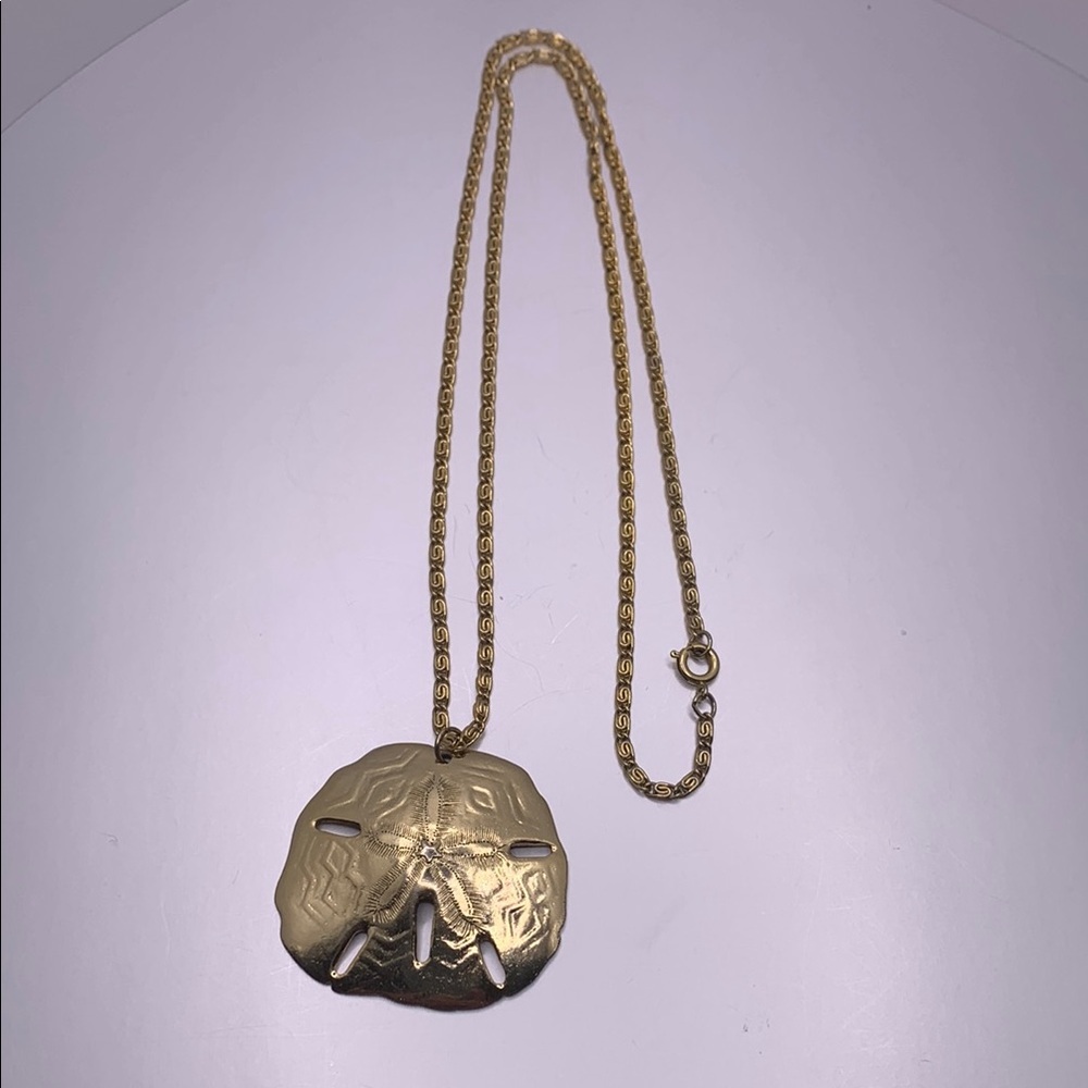 ♥️SALE! 3for$15 Vintage Sand Dollar Pendant Necklace with Greek Key Chain 24” - Picture 1 of 5